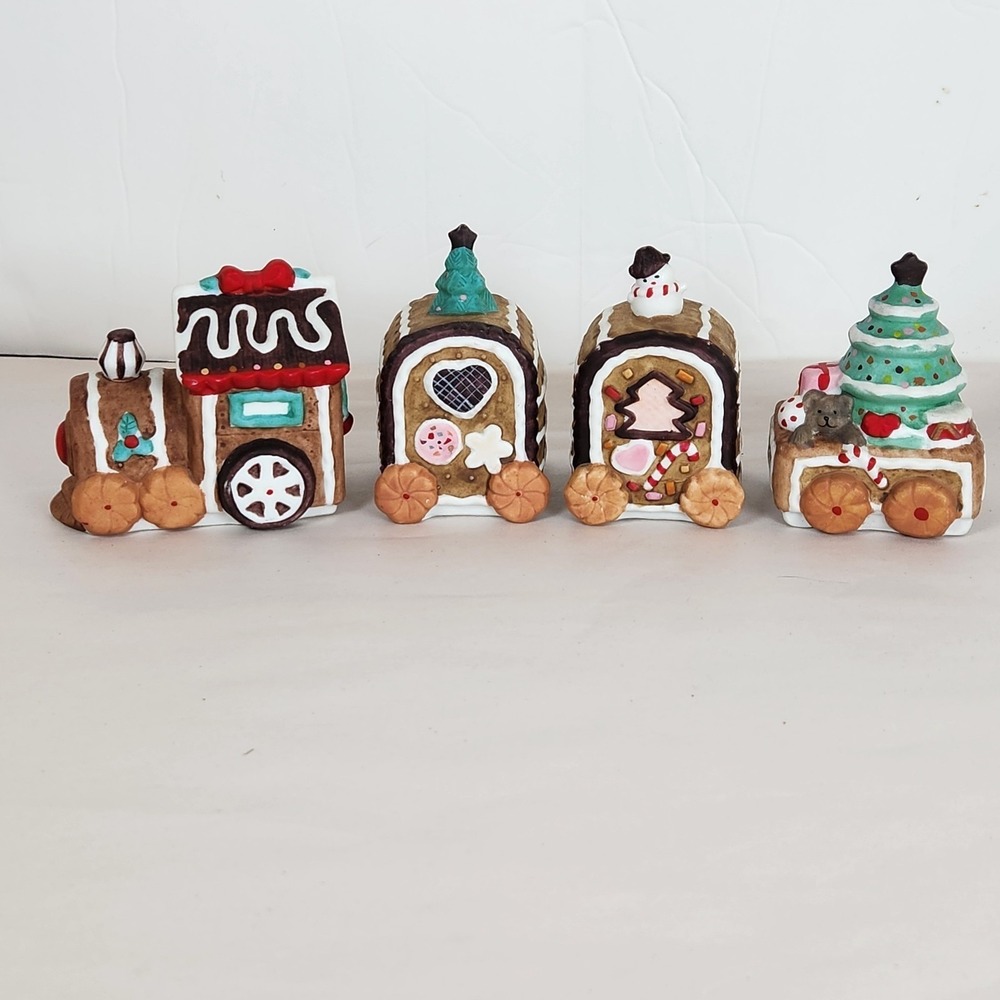 1996 Chadwick Miller Gingerbread Train Ceramic Christmas Ornament Set 4‎ pcs